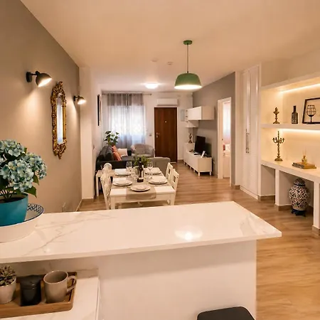 Magnolia - Con Patio Privado * Marbella